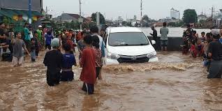 Fakta - Fakta Banjir yang Terjadi di Jakarta, Warga Tersetrum Aliran Listrik dan Ada Wilayah yang Terkena Longsor