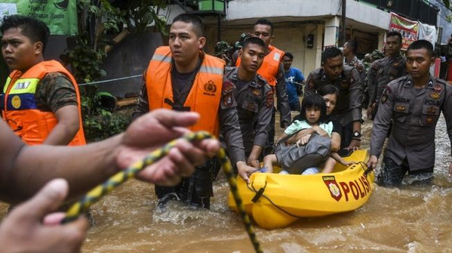 Banjir Melanda Jabodetabek, Ini Daftar Status Siaga Pintu Air