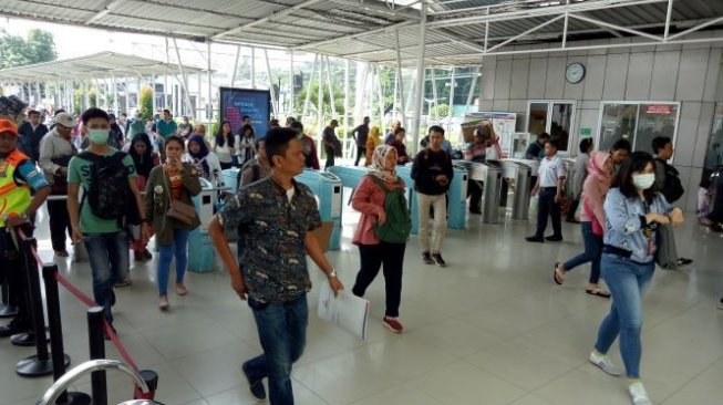 Banjir Jakarta, Update Perjalanan KRL di Stasiun Depok Pagi Ini