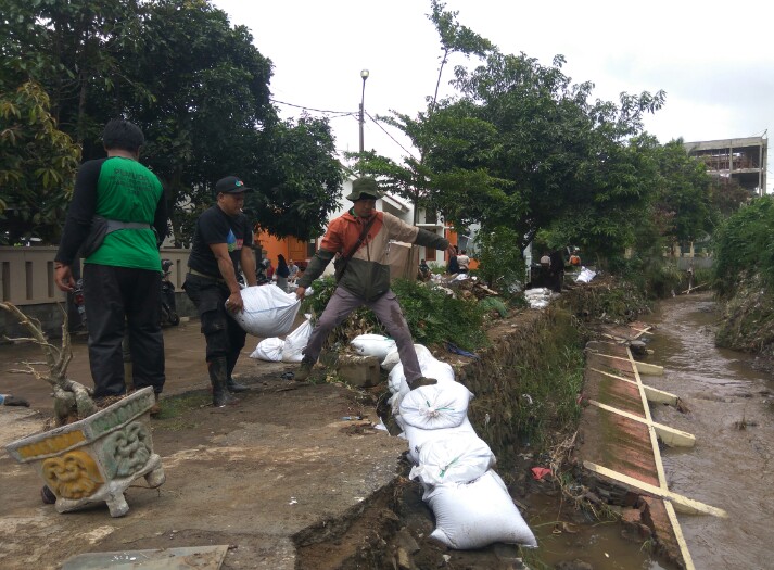Warga Perumahan Cimareme Indah Dihantui Potensi Banjir Susulan