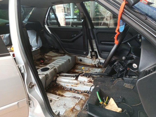 Ongkos Bersihkan Interior Mobil Akibat Banjir, Mulai dari Rp 1,5 Juta