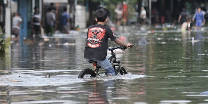 Jurus Pemerintahan Jokowi Atasi Banjir Jakarta