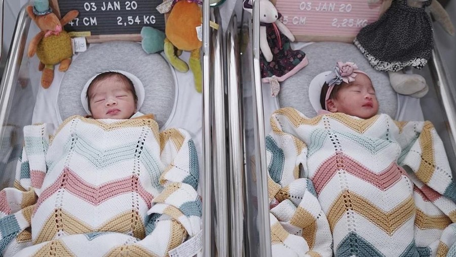 Selamat! Syahnaz Sadiqah Melahirkan Bayi Kembar