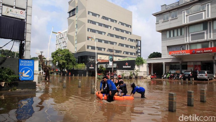 300 Warga Jakarta Korban Banjir Gugat Anies, Jumlah Masih Bisa Bertambah