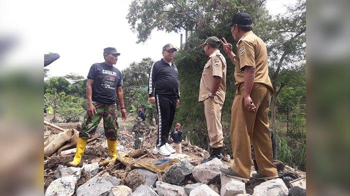 Kerugian Akibat Banjir Bandang di Kabupaten Bandung Barat Pada Tiga Titik Mencapai 