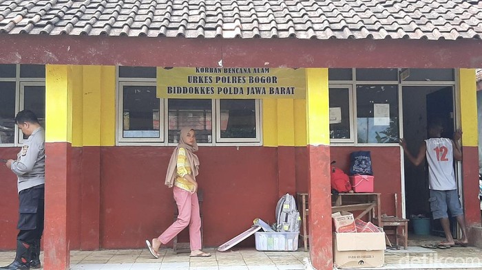 34 Sekolah di Bogor Terdampak Banjir-Longsor, Ribuan Siswa Diliburkan