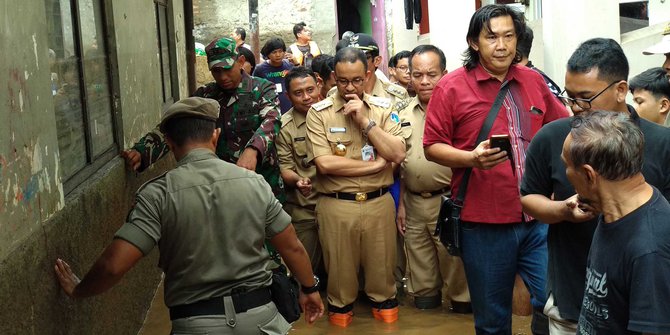 Anies Baswedan Sebut Tanggul di Jakarta Bukan Jebol Tapi Retak, Ini Respon Yunarto Wijaya