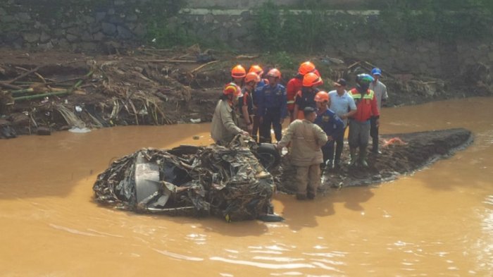 3 Orang Terseret Banjir Bandang di Tasikmalaya, Bocah 4 Tahun Hilang Lepas dari Gendongan 