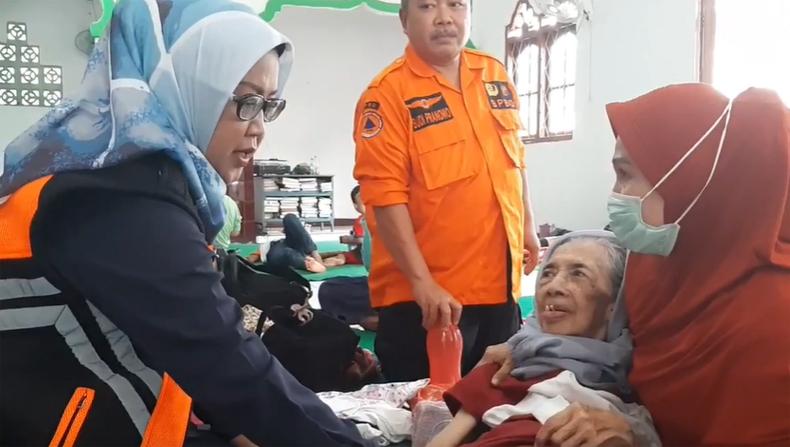 Jumlah Pengungsi Banjir Bandang dan Longsor di Sukajaya Bogor Melonjak 