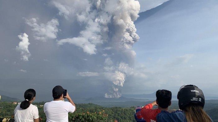 Gunung Api Taal di Filipina Erupsi Sempat Picu Gempa Kuat dan Bisa Berpotensi Tsunami