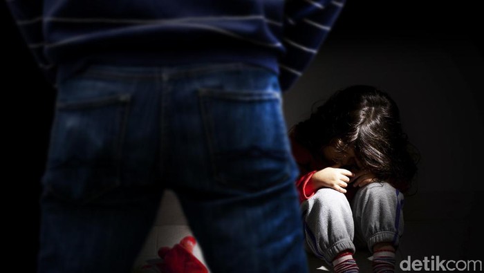 SADIS!!  Ayah di Tasikmalaya Tega Hamili Anak Kandung Sendiri