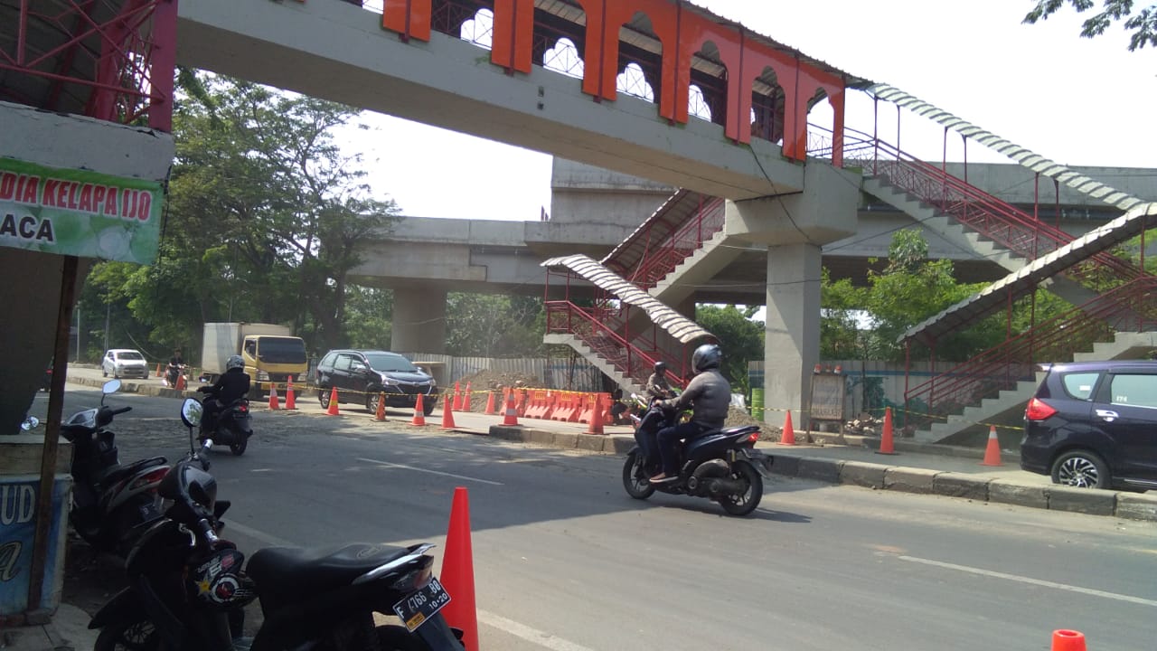 Jalan Ambles yang Berada di Daan Mogot Kota Tangerang Sudah Bisa Dilewati Oleh Kendaraan