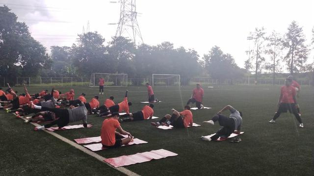 Skuad Dari Persija Jakarta Langsung Bubar Pada Saat Latihan, Hujan Deras Beserta Petir Menyambar
