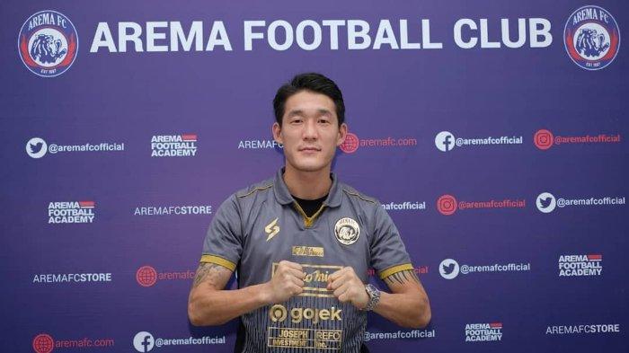 Jonathan Bauman Komentari Instagram, Oh In Kyun: Saya dan Mario Gomez Menunggu di Arema FC