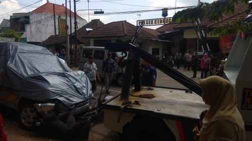 Mobil Patroli Milik Polsek Kedungkandang Mengalami Rem Blong dan Menabrak Sejumlah Kendaraan di Kota Malang