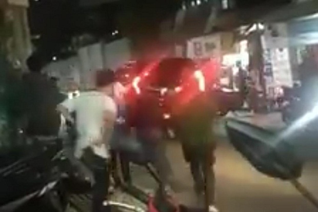 Video Viral Mobil Tabrak Motor di Bacip, Ini Penjelasan Kasat Lantas Polrestabes Bandung