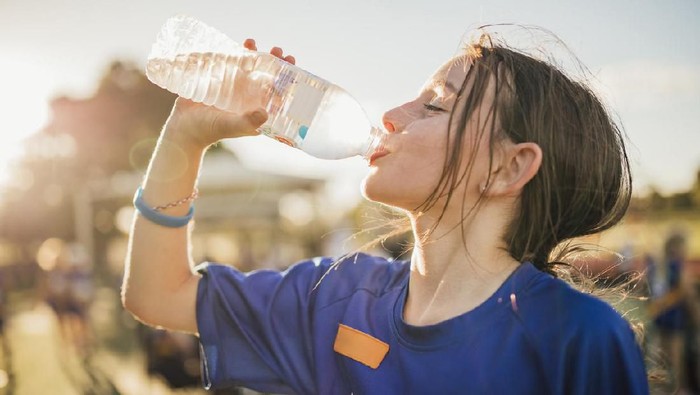 Sering Merasa Gagal Fokus? Kenali 5 Tanda Kamu Kurang Minum Air Putih