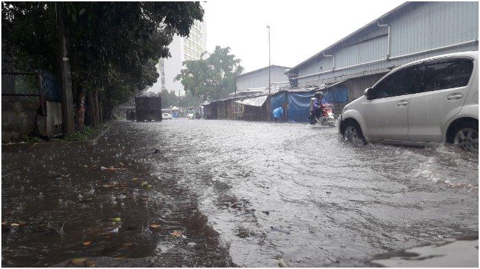 Hujan Hanya Sebentar, Pasar Gedebage Bandung dan Sekitarnya Sudah Digenangi Air