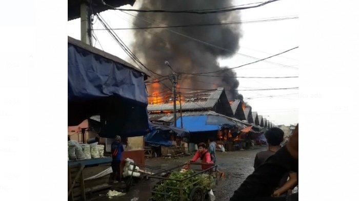 BREAKING NEWS  Kebakaran di Pasar Induk Caringin Kota Bandung