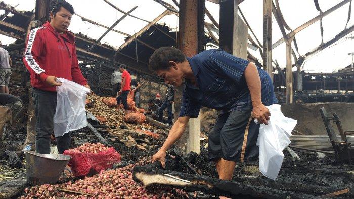 Cerita Pedagang di Pasar Caringin, Panik Saat Lihat Api, Barang Habis Terbakar, Rugi Rp 200 Juta
