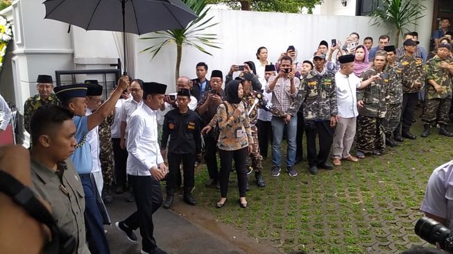 Gus Sholah Tutup Usia, 'Kita Sangat Kehilangan Beliau' Tutur Presiden Joko Widodo