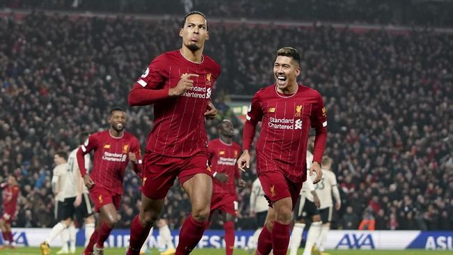 Liverpool Harus Fokus pada Kontrak daripada Beli Pemain Baru