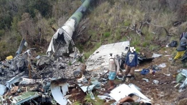 OPM Klaim Temukan Helikopter TNI yang Hilang di Papua