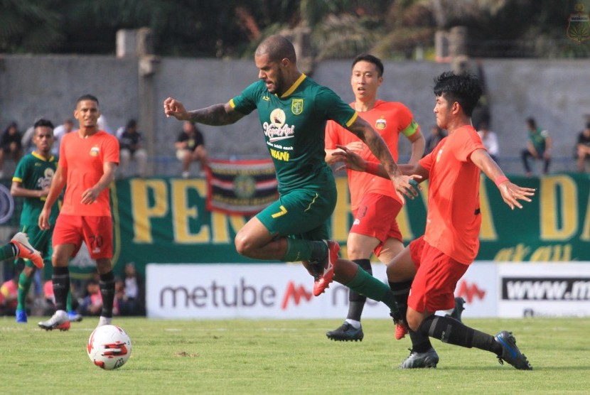 Bhayangkara FC Berhasil Mengalahkan Persebaya Surabaya Dengan Skor 1 - 0, Langsung Memimpin Grup A Sementara