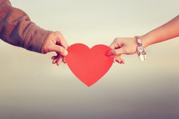 Hari Valentine 2020, Ini Cara Mengucapkan 'Aku Cinta Kamu' dalam Berbagai Bahasa di Dunia