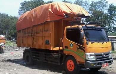 Kota Cimahi Gelontorkan Rp 2,4 M untuk Merawat Truk Sampah