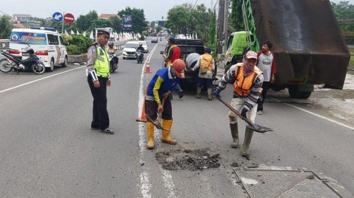 DPMB Purwakarta Mencatat Ada Sepanjang 97,65 Kilometer Jalan Kabupaten yang Kondisinya Rusak
