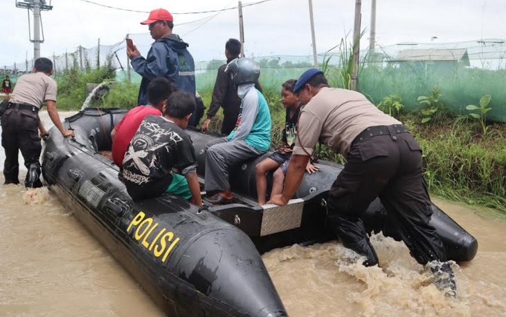 Banjir Merendam Ratusan Rumah Dari Tiga Desa di Kecamatan Ulujami