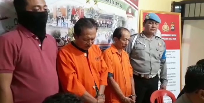 Polisi Menangkap Dua Orang Kakek Asal Jember Karena Melakukan Penipuan Bermodus Penggandan Uang di Bali