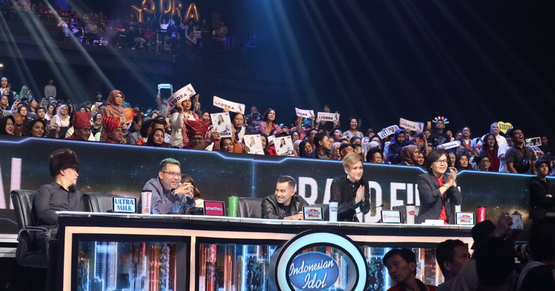 Tampil Bersama Dewa 19 di Babak Grand Final Indonesiam Idol, Ahmad Dhani Pakai Sapaan ini Untuk Maia Estianty