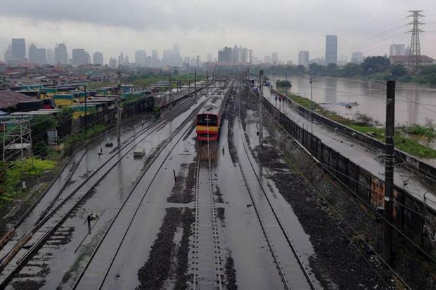 Banjir Hari Ini Rendam 294 RW di Jakarta, 3.565 Jiwa Mengungsi