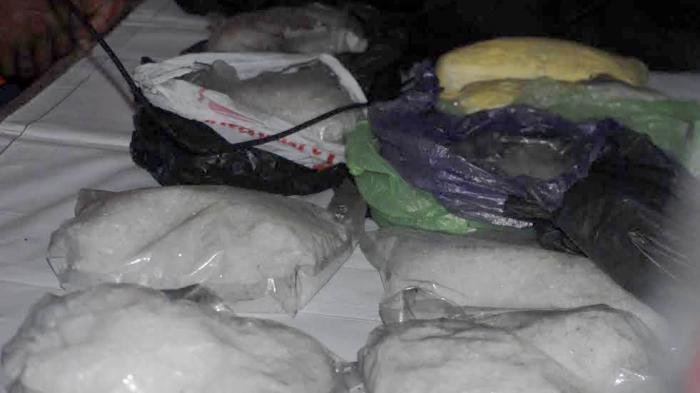 Seorang Oknum Polisi Ketahuan Membawa Satu Kilogram Sabu di Bandara Jawata, Berencana Mengedarkannya 