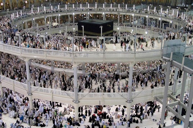 Agen Perjalanan Umroh Kelimpungan, Arab Saudi Setop Ibadah Umroh