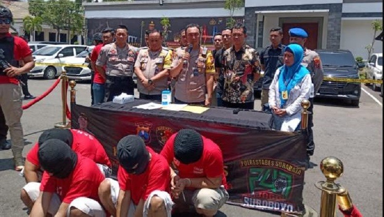 Komplotan Pelaku Penggelapan Spesialis Monil Rental Berhasil Dibekuk Petugas Unit Tipidek Satreskim Polrestabes Surabaya