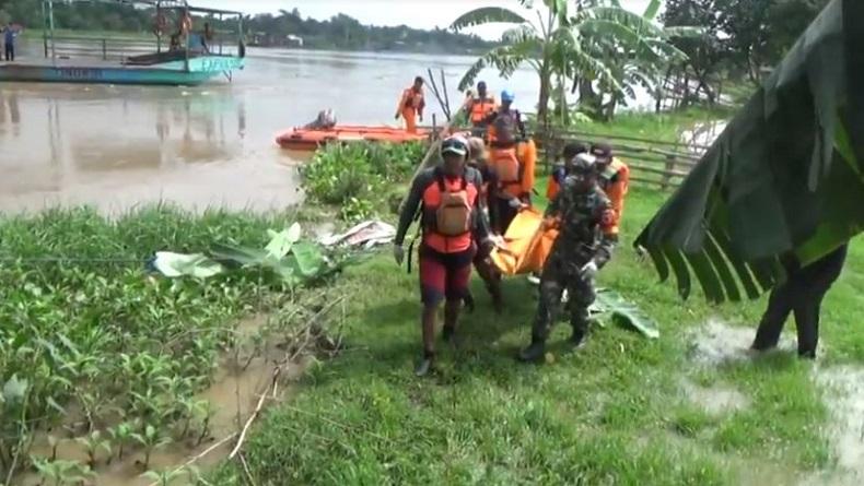 Dua Dari Empat Korban Perahu Terbalik di Sungai Brantas Ditemukan Tewas