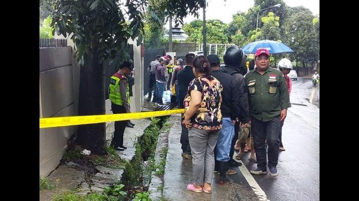 Kapolres Cimahi Membeberkan Ciri - Ciri Spesifik Dari Mayat Perempuan yang Ditemukan di Selokan di Dekat Hotel Novena Lembang
