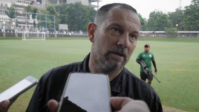 Menghadapi Mantan, Pelatih PSS Sleman Menargetkan 3 Poin Dikandang Persib Bandung