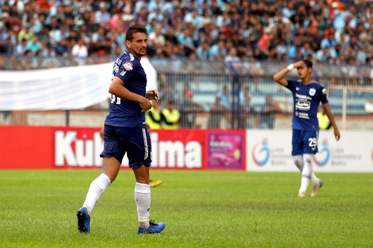 HALF TIME Live Streaming - PSIS Semarang Vs Arema FC, Goal Hari Nur di Akhir Babak Pertama Bawa PSIS Unggul 