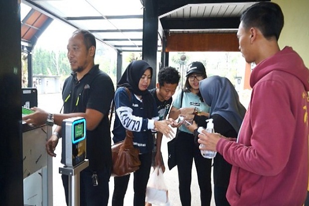 Cegah Corona, Pengelola Objek Wisata di Lembang Siapkan Hand Sanitizer bagi Wisatawan