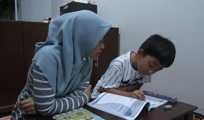 Siswa di Bandung Diminta Belajar dari Rumah, Orang Tua Tenang 