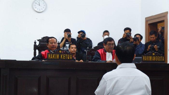 Mantan Sekda Jabar Divonis 4 Tahun Penjara, Hakim Menilai Terbukti Terima Duit Rp 400 Juta