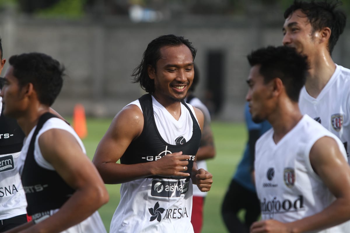 Eks Gelandang Persib Bandung Bawa Kabar Bahagia, Apa Itu?