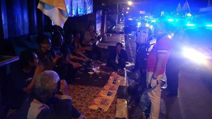Awas! Masih Berkerumun di Tengah Wabah Corona Bisa Dipidana, Berikut Penjelasan dari Kepolisian