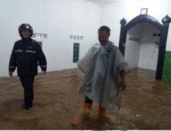 Hujan Deras Melanda Bandung Barat, 7 Desa di 2 Kecamatan Diterjang Banjir
