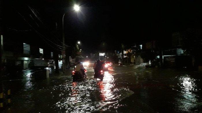Foto dan Video Banjir Bandung Semalam, Sejumlah Wilayah Terendam
