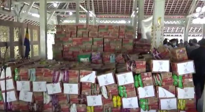 Pemerintah Kota Bandung Menyiapkan 23.000 Sembako Untuk Dibagikan Kepada Warga Terdampak Virus Korona Atau Covid-19